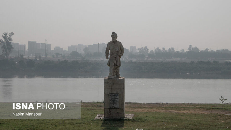 دود هورالعظیم در آسمان اهواز