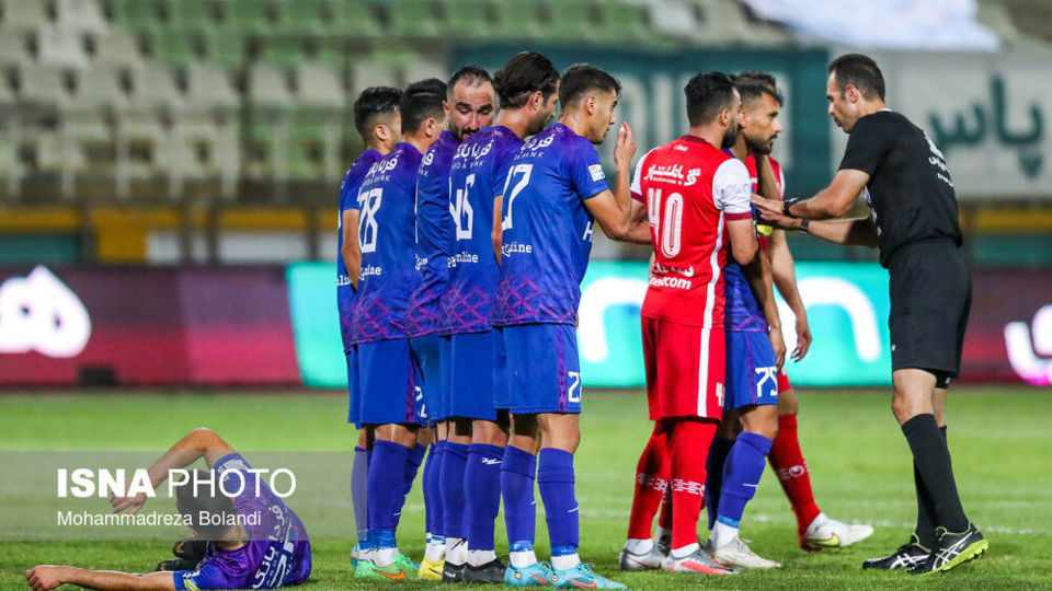 هفته پنجم لیگ برتر فوتبال؛ هوادار - پرسپولیس