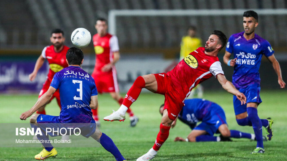 هفته پنجم لیگ برتر فوتبال؛ هوادار - پرسپولیس