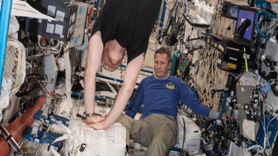 احیای قلبی ریوی چگونه در فضا انجام می‌شود؟