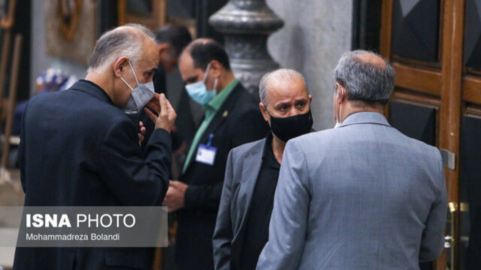 واکنش فدراسیون فوتبال به اظهارات وزیر ورزش و یک نماینده مجلس