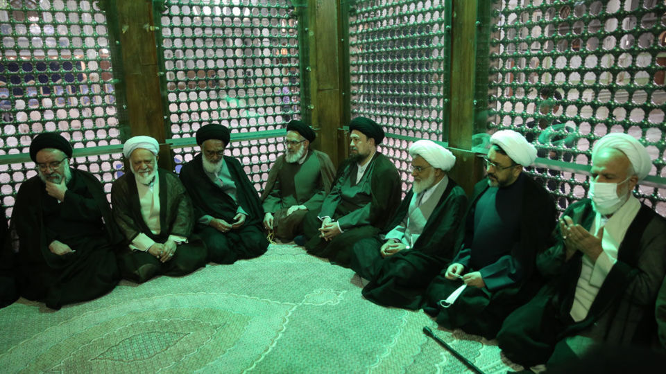     تجدید میثاق رئیس و اعضای مجلس خبرگان رهبری با آرمان های امام خمینی (س) 