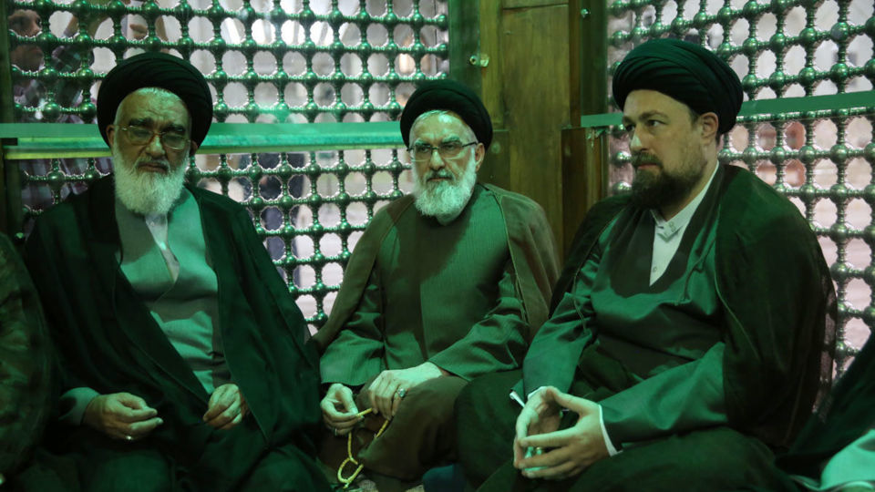     تجدید میثاق رئیس و اعضای مجلس خبرگان رهبری با آرمان های امام خمینی (س) 