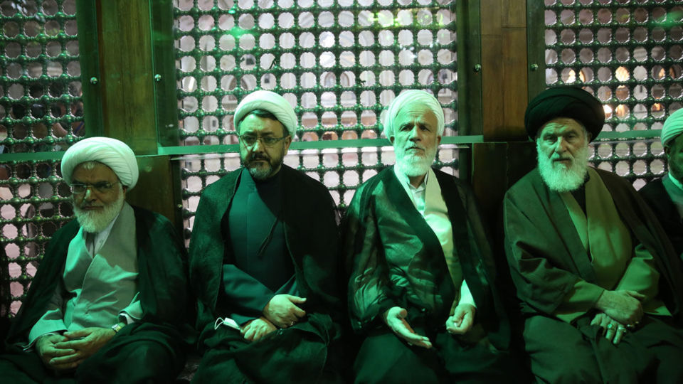     تجدید میثاق رئیس و اعضای مجلس خبرگان رهبری با آرمان های امام خمینی (س) 