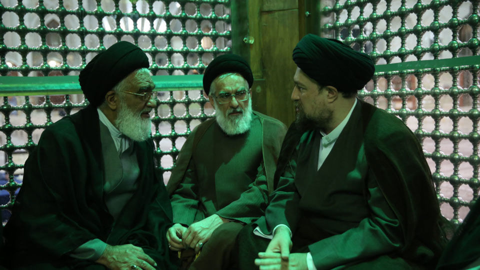     تجدید میثاق رئیس و اعضای مجلس خبرگان رهبری با آرمان های امام خمینی (س) 