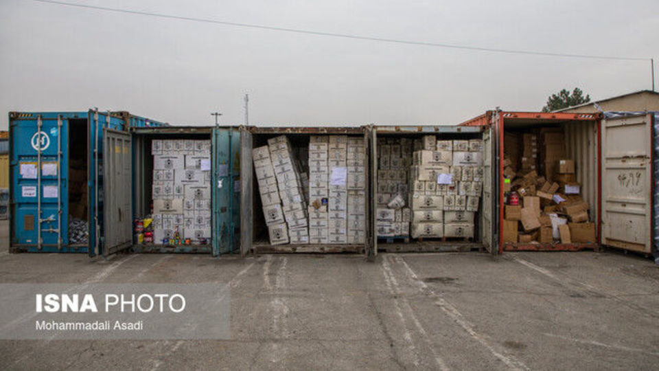 اجرای طرح مقابله با قاچاق در سه کالا/ کشف ۹ کامیون لوازم خانگی تقلبی