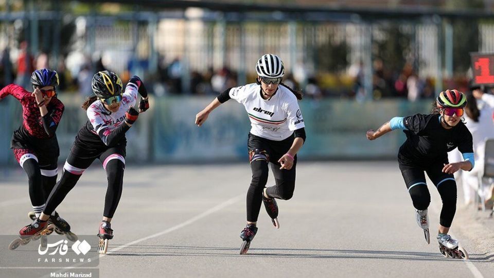 متفاوت‌ترین تصاویر از دختران اسکیت‌ باز در آزادی