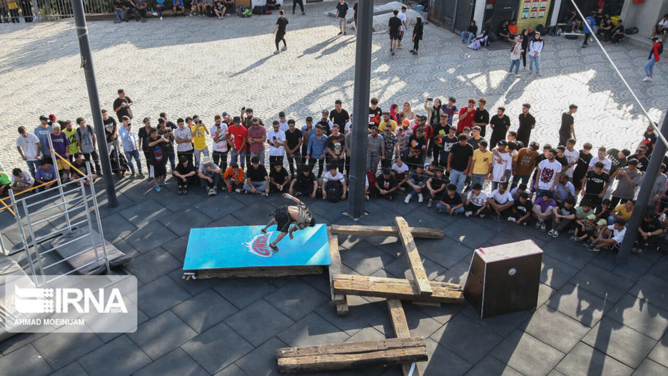 مسابقات آزاد پارکور تهران