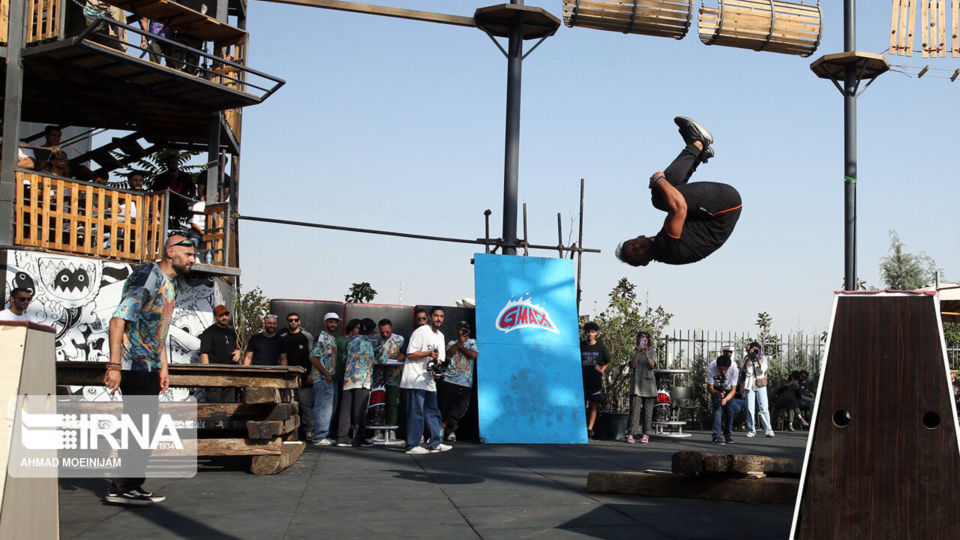 مسابقات آزاد پارکور تهران