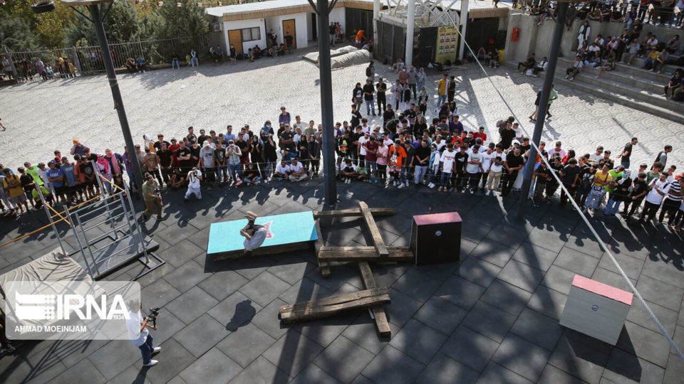 مسابقات آزاد پارکور تهران