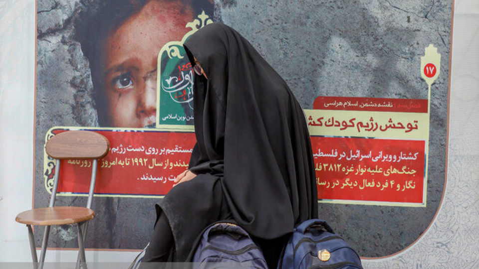 عبور زائران اربعین حسینی از مرز شلمچه