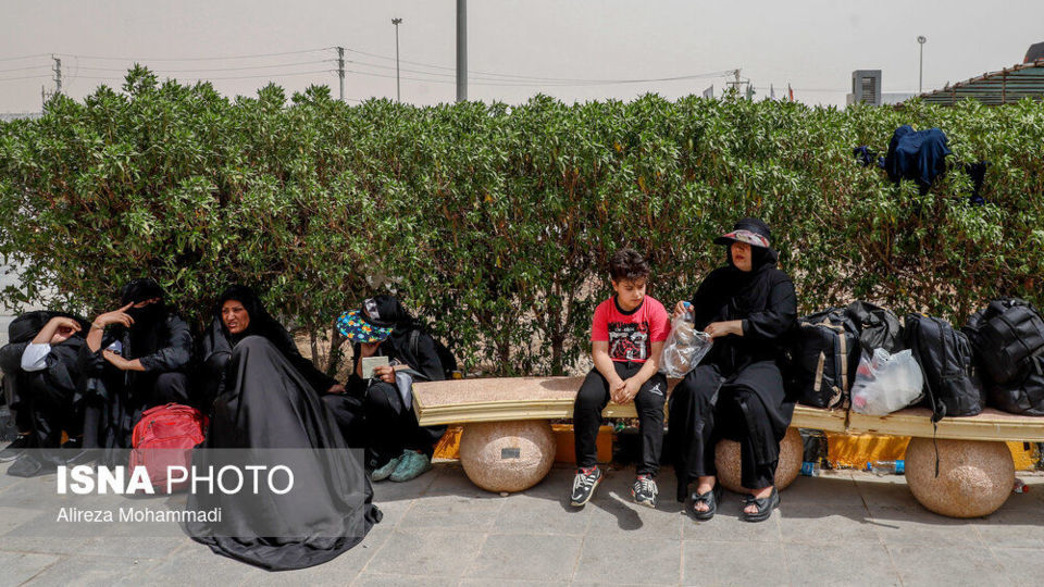 عبور زائران اربعین حسینی از مرز شلمچه