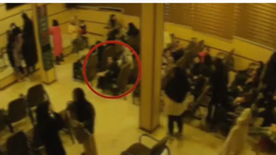 پدر مهسا امینی: رییس جمهور طی تماس تلفنی مرگ ژینا را تسلیت گفت/مسئولان ابعاد مختلف مرگ ژینا را روشن کنند پدر مهسا امینی: رییس جمهور طی تماس تلفنی مرگ ژینا را تسلیت گفت/مسئولان ابعاد مختلف مرگ ژینا را روشن کنند