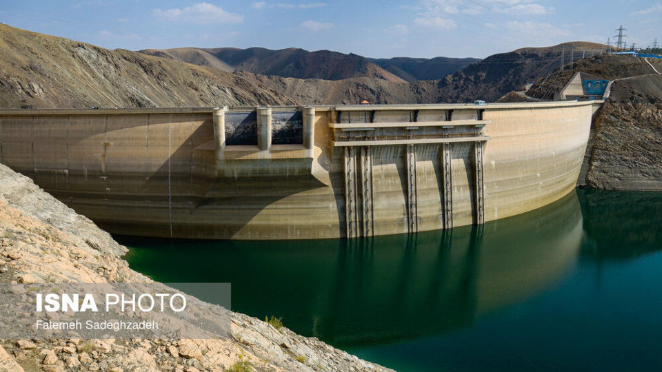 سد زاینده‌رود با ۱۶ درصد حجم آب