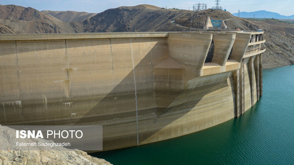  سد زاینده‌رود با ۱۶ درصد حجم آب