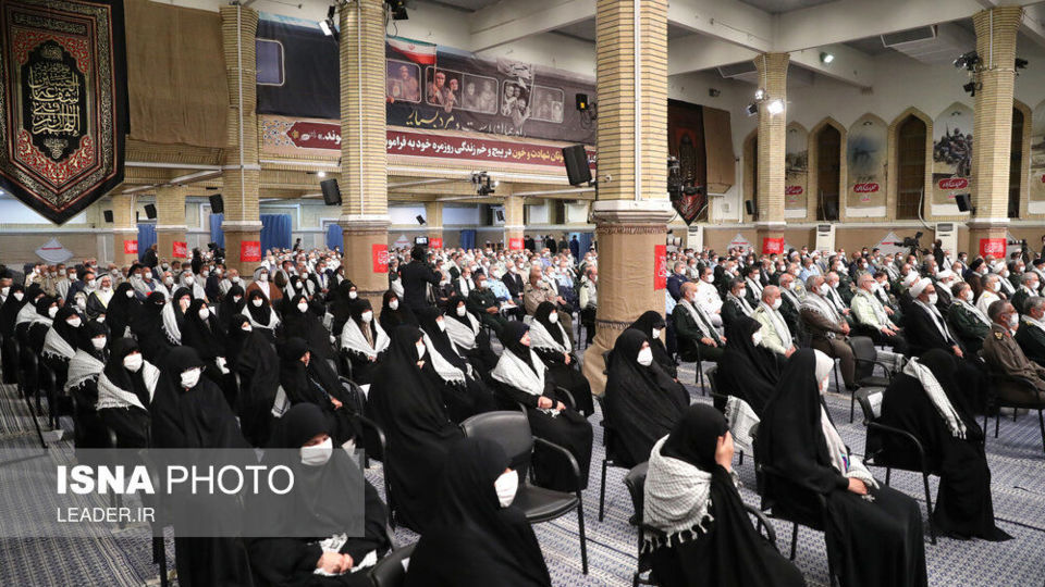 دیدار پیشکسوتان دفاع مقدس و خانواده‌های شهدا با مقام معظم رهبری