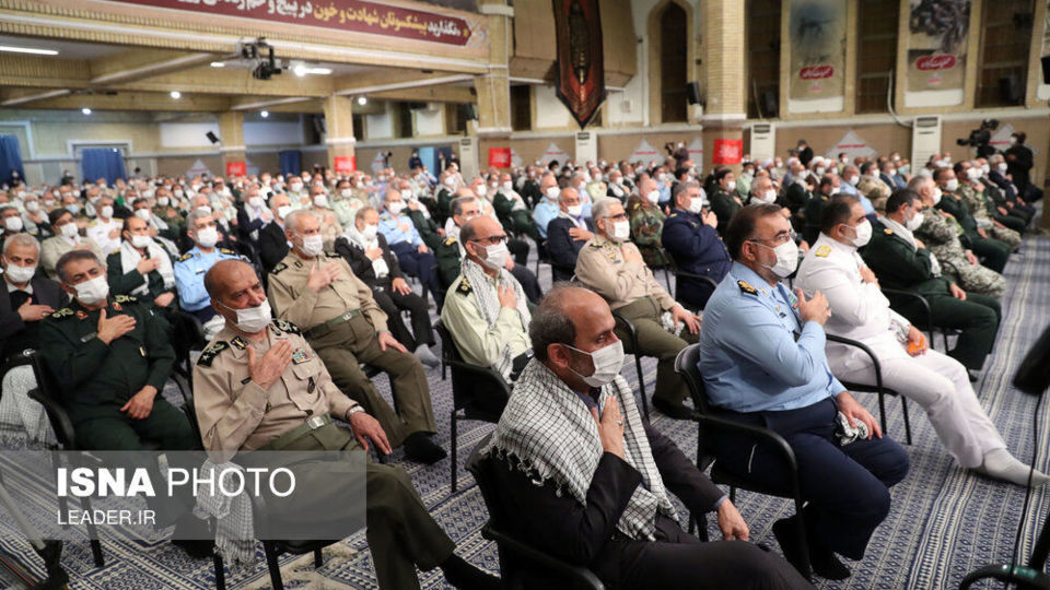 دیدار پیشکسوتان دفاع مقدس و خانواده‌های شهدا با مقام معظم رهبری