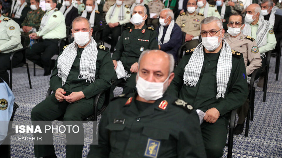 دیدار پیشکسوتان دفاع مقدس و خانواده‌های شهدا با مقام معظم رهبری