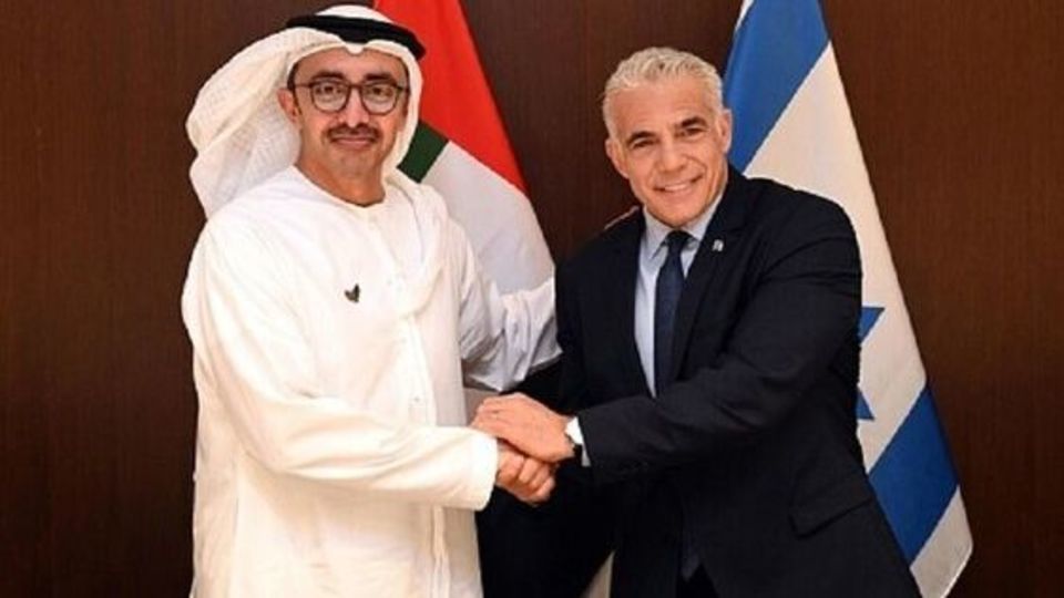گفت‌وگوی تلفنی وزیر خارجه امارات با نخست‌وزیر رژیم صهیونیستی