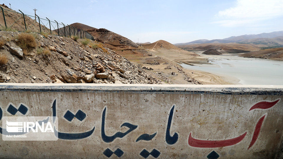 آب مشترکان بد مصرف از امروز قطع می‌شود