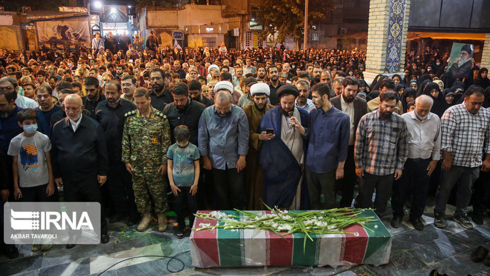 وداع با پیکر شهید مدافع امنیت سلمان امیر احمدی