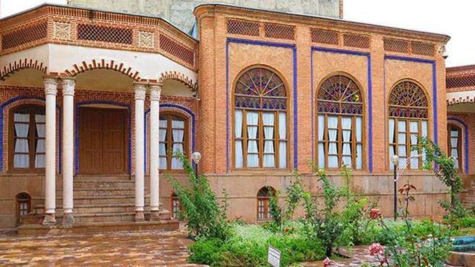 نسبت معماری ایرانی با مسئله حجاب نسبت معماری ایرانی با مسئله حجاب