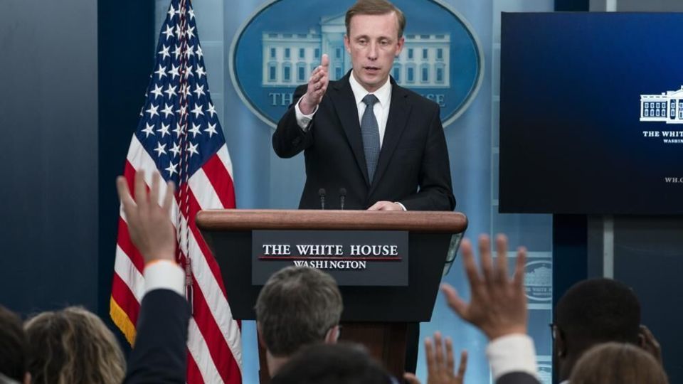 رویکردهای دوگانه آمریکا؛ دولت بایدن همچنان از ناآرامیها در ایران حمایت میکند رویکردهای دوگانه آمریکا؛ دولت بایدن همچنان از ناآرامیها در ایران حمایت میکند