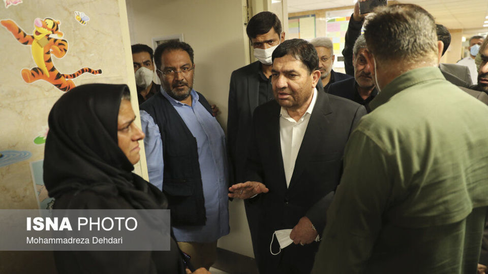 سفر معاون اول رییس جمهور پس از حادثه تروریستی به شیراز