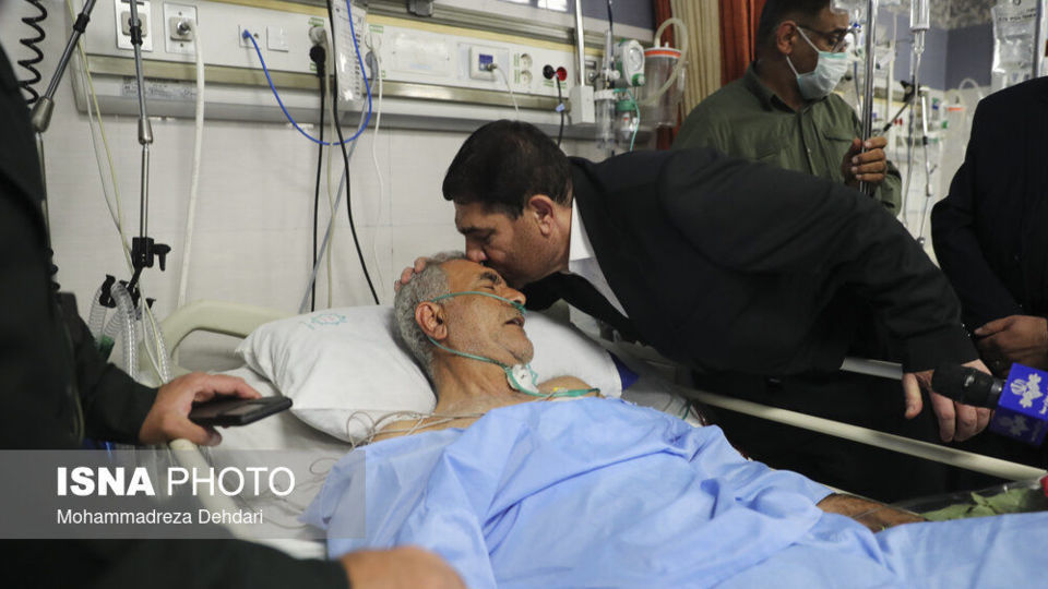 سفر معاون اول رییس جمهور پس از حادثه تروریستی به شیراز