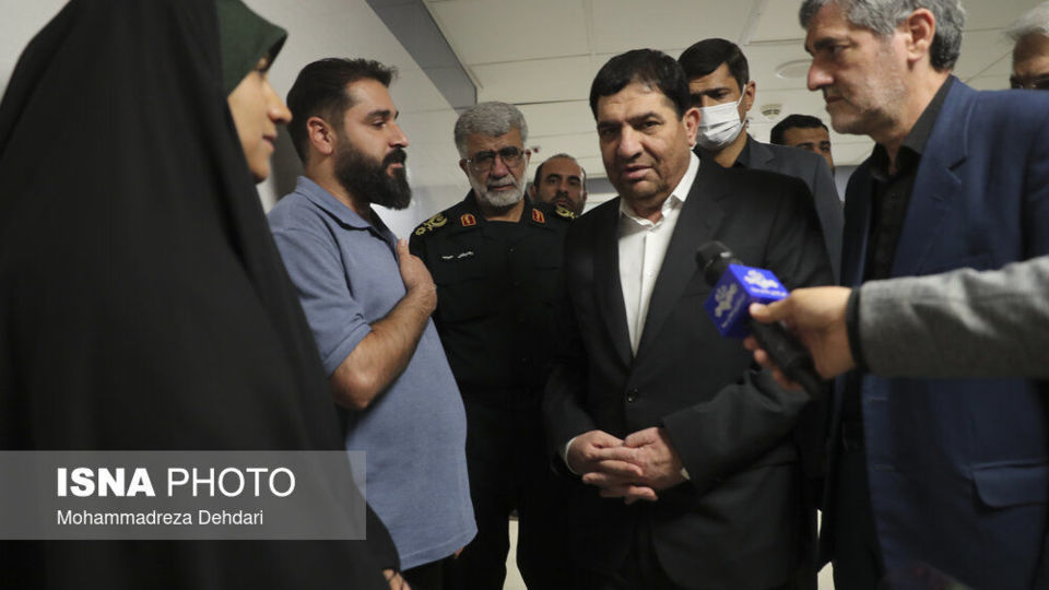 سفر معاون اول رییس جمهور پس از حادثه تروریستی به شیراز