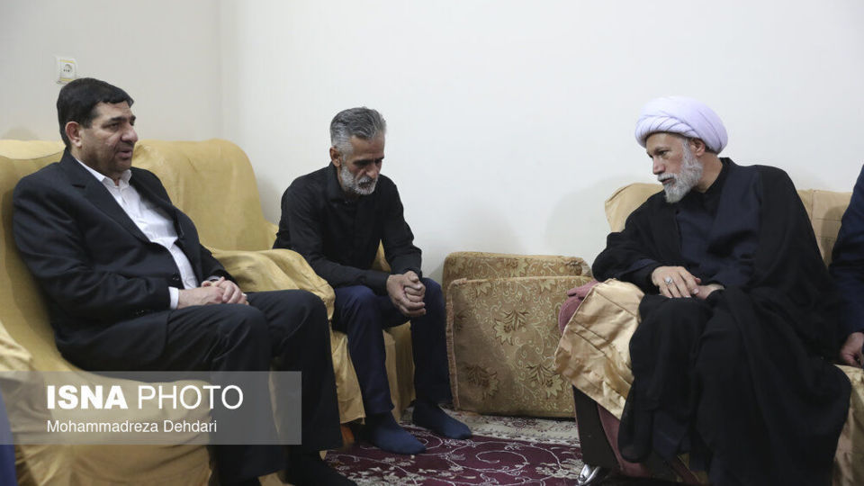 سفر معاون اول رییس جمهور پس از حادثه تروریستی به شیراز