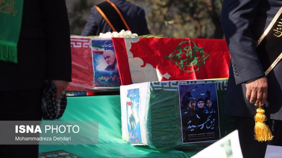 تشییع شهدای حمله تروریستی به حرم شاهچراغ (ع)