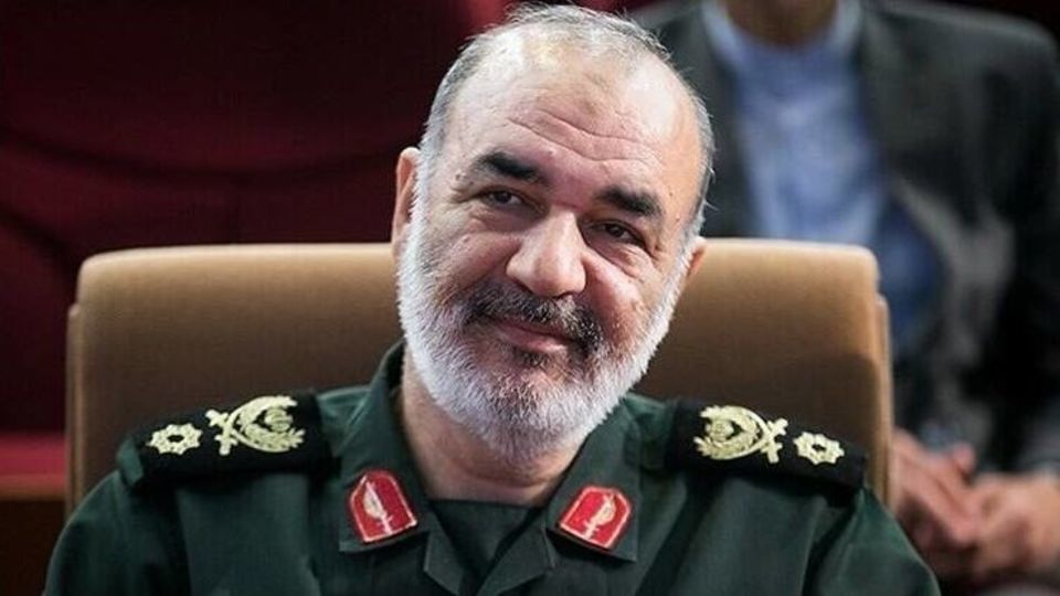سلامی: پرستاری ترکیبی از علم، هنر، اخلاق و فضیلت است سلامی: پرستاری ترکیبی از علم، هنر، اخلاق و فضیلت است