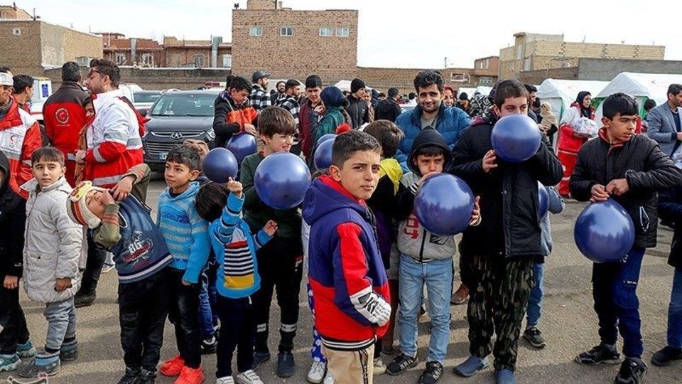  زندگی در شهر زلزله زده خوی 