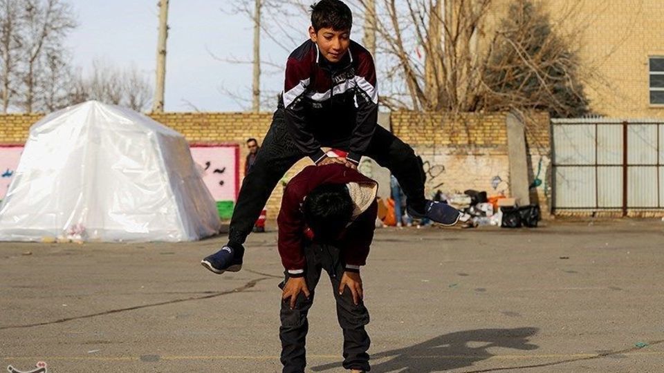  زندگی در شهر زلزله زده خوی 