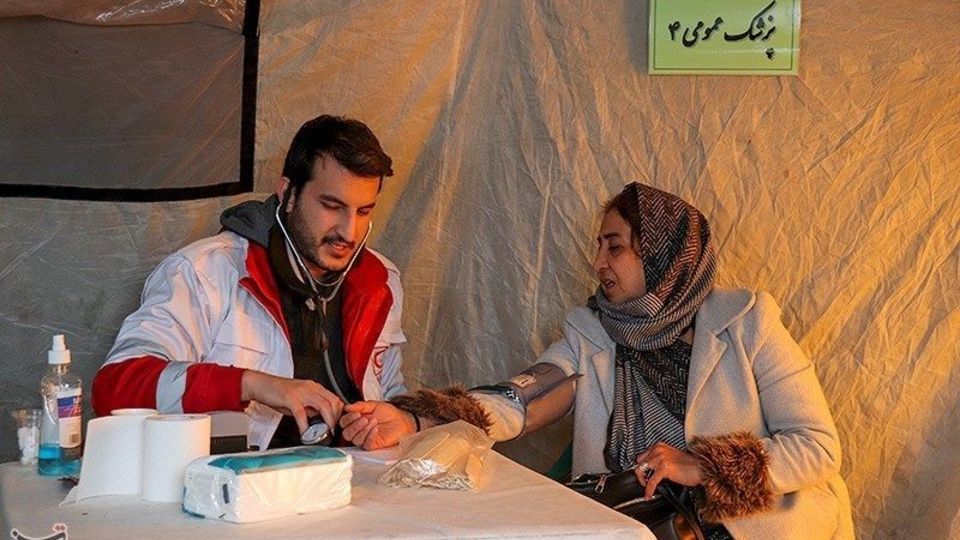  زندگی در شهر زلزله زده خوی 