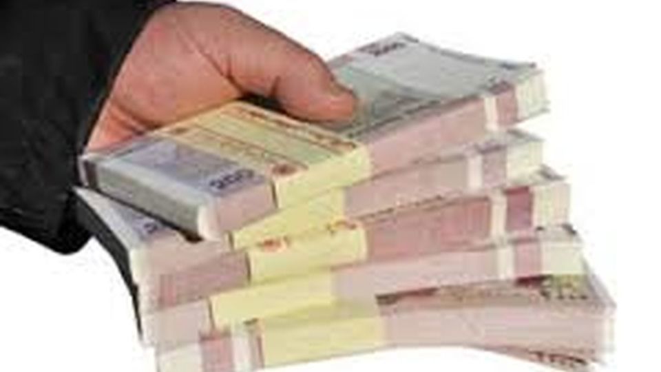 ۹ شغلی که در ایران پول پارو میکنند! ۹ شغلی که در ایران پول پارو میکنند!