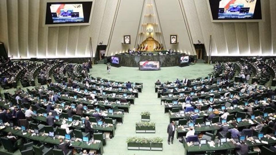 تعیین تکلیف ساختمان هایی که بدون پروانه در محدوده شهرها ساخته شده اند تعیین تکلیف ساختمان هایی که بدون پروانه در محدوده شهرها ساخته شده اند