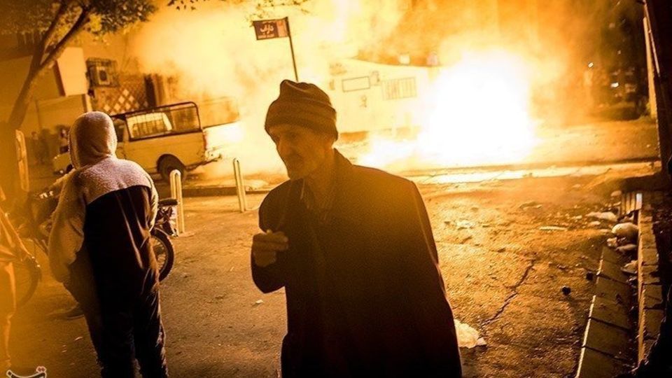 ۱۰ مصدوم و ۴ فوتی در آستانه "چهارشنبهسوری" در تهران ۱۰ مصدوم و ۴ فوتی در آستانه "چهارشنبهسوری" در تهران