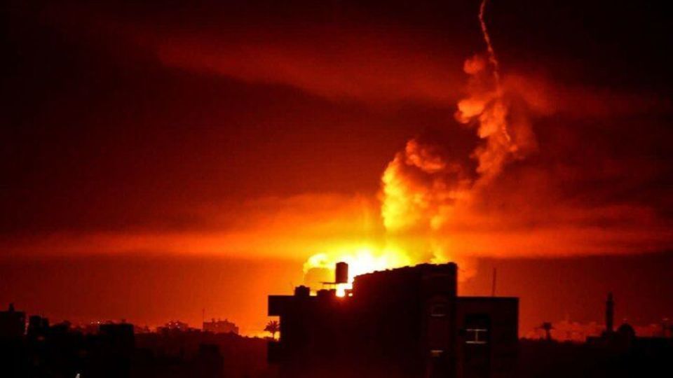 جنگندههای صهیونیستی نوار غزه را هدف قرار دادند جنگندههای صهیونیستی نوار غزه را هدف قرار دادند