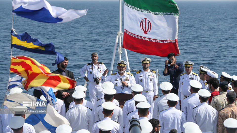 vاستقبال فرمانده نیروی دریایی از دریانوردان ایرانی