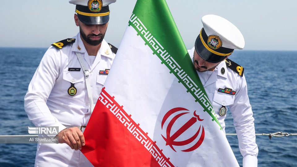 vاستقبال فرمانده نیروی دریایی از دریانوردان ایرانی