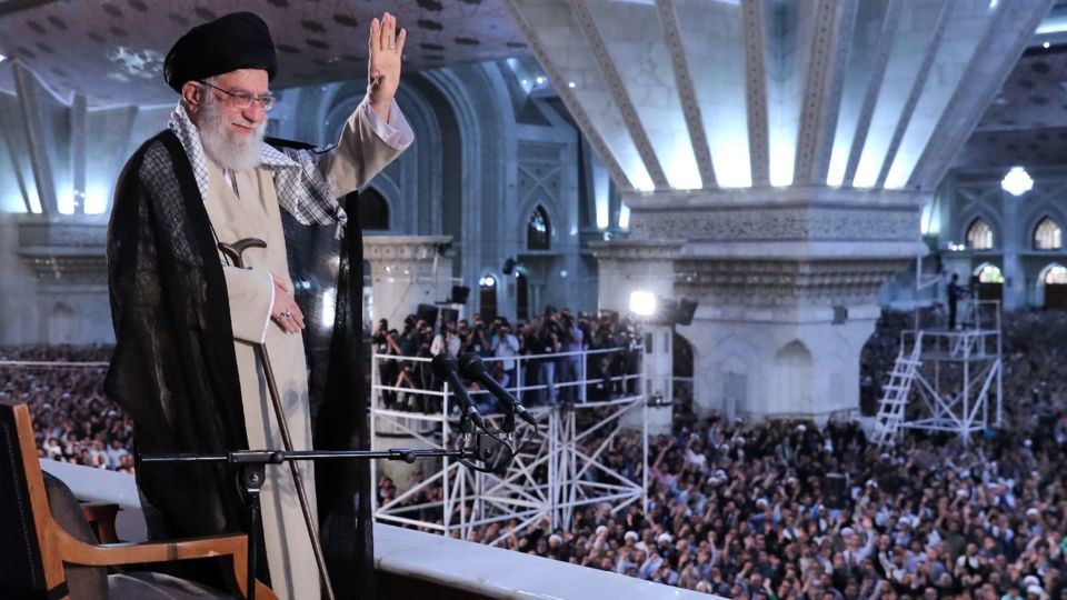 اطلاعیه ستاد مرکزی بزرگداشت حضرت امام خمینی (س) در خصوص برنامه های ۱۳ و ۱۴ خرداد اطلاعیه ستاد مرکزی بزرگداشت حضرت امام خمینی (س) در خصوص برنامه های ۱۳ و ۱۴ خرداد