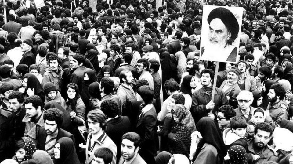 امام خمینی و ۱۵ خرداد در نگاه رسانههای عربی امام خمینی و ۱۵ خرداد در نگاه رسانههای عربی