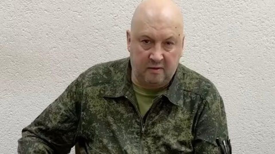 سکوت کرملین درباره وضعیت فرمانده ارشد ارتش روسیه سکوت کرملین درباره وضعیت فرمانده ارشد ارتش روسیه