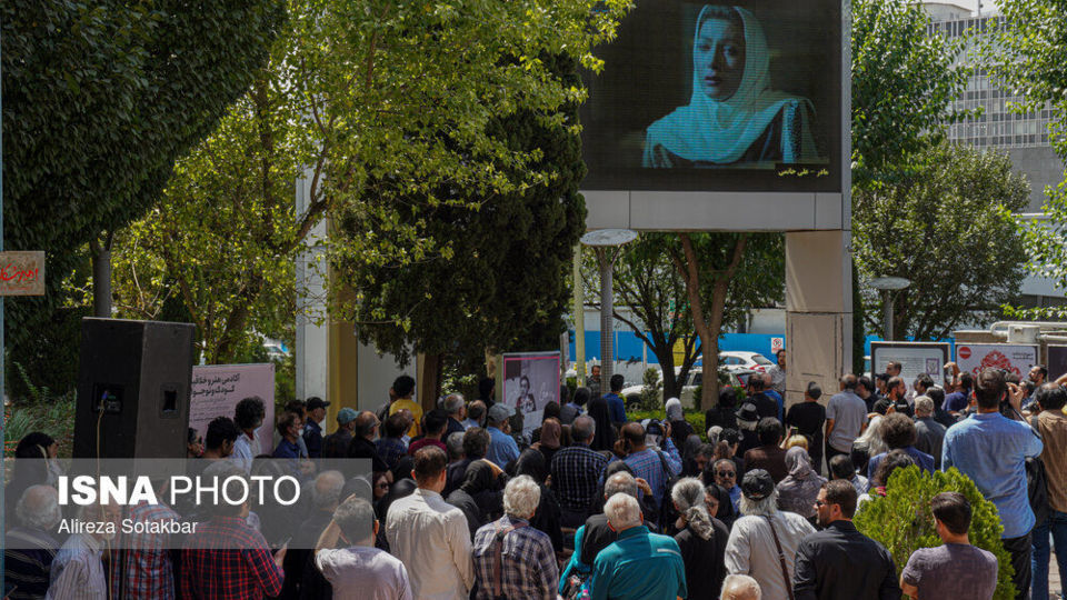 مراسم تشییع پیکر فریماه فرجامی