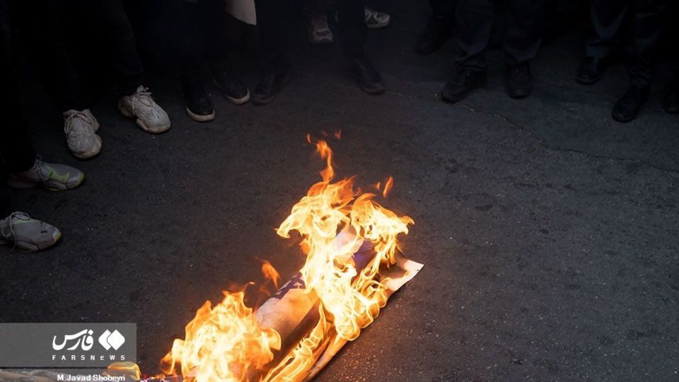 تجمع دانشجویان در پی محکومیت هتک حرمت قرآن کریم