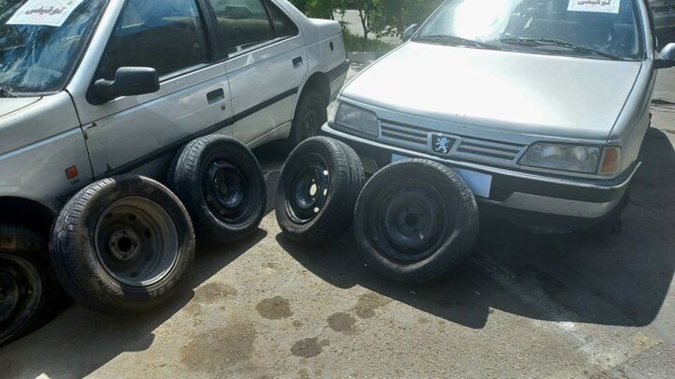 روش های عجیب جاسازی موادمخدر/ از داخل بطری گرفته تا رومیزی! روش های عجیب جاسازی موادمخدر/ از داخل بطری گرفته تا رومیزی!