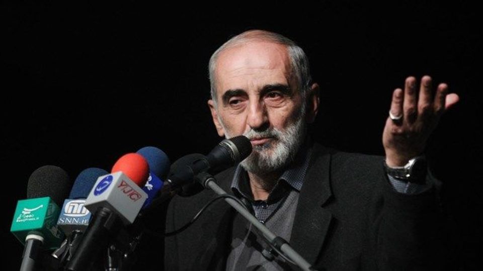 حسین شریعتمداری: چرا مالکیت و مدیریت سکوهای مجازی در اختیار نظام نباشد؟! حسین شریعتمداری: چرا مالکیت و مدیریت سکوهای مجازی در اختیار نظام نباشد؟!