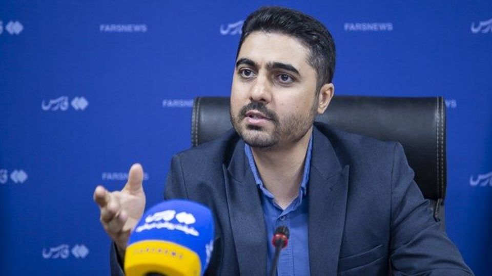 از هر ۱۰۰ پایاننامه دانشگاهی، فقط ۲ موردش به درد کشور میخورد! از هر ۱۰۰ پایاننامه دانشگاهی، فقط ۲ موردش به درد کشور میخورد!
